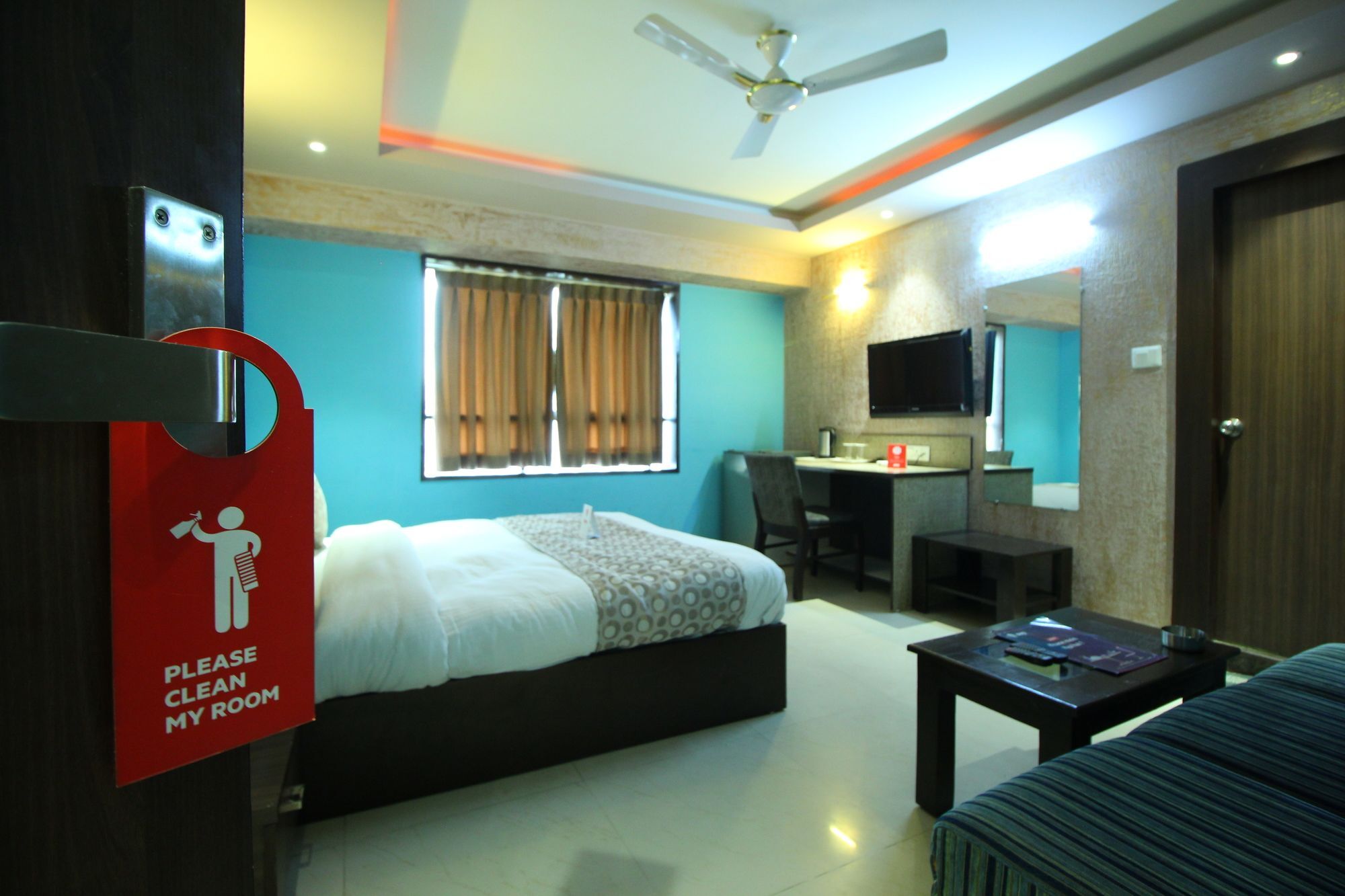 Oyo 4161 Hotel Shailly Inn Ahmedabad Exteriör bild