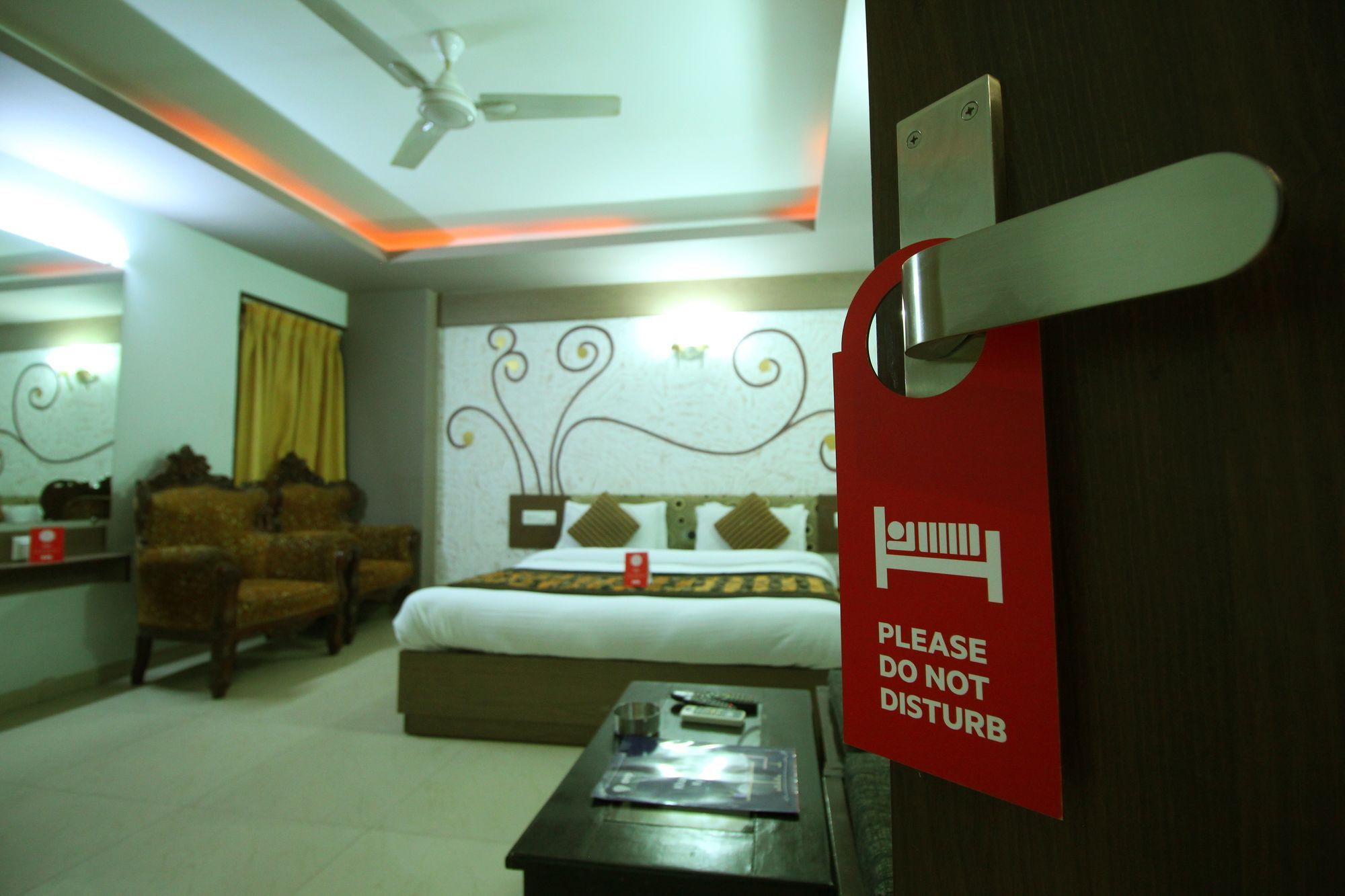 Oyo 4161 Hotel Shailly Inn Ahmedabad Exteriör bild