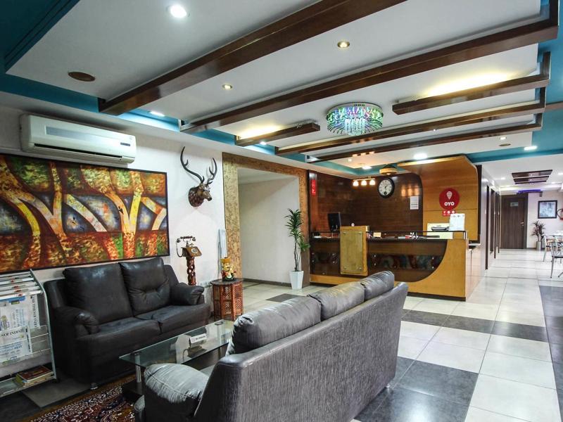 Oyo 4161 Hotel Shailly Inn Ahmedabad Exteriör bild